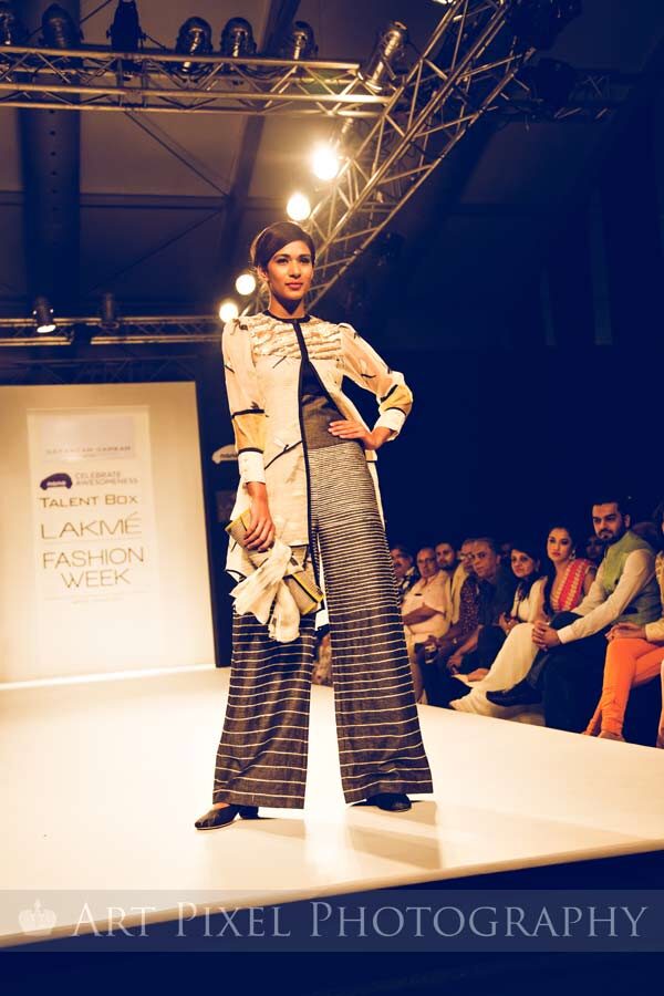 lakme-fashion-week-grand-hyatt-sayantan-sarkar-2013-015-4460124