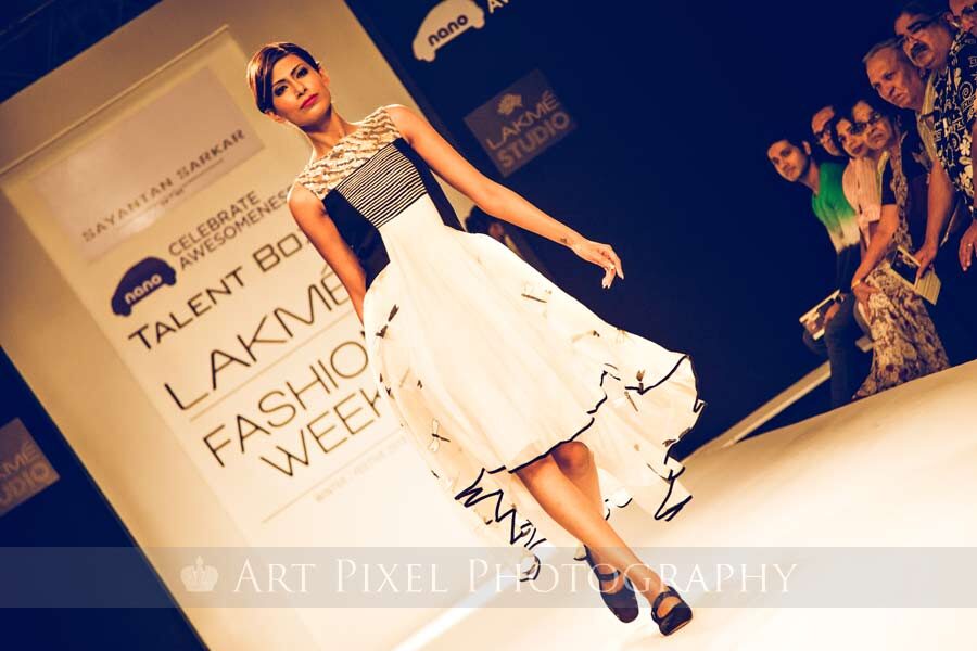 lakme-fashion-week-grand-hyatt-sayantan-sarkar-2013-016-1421687